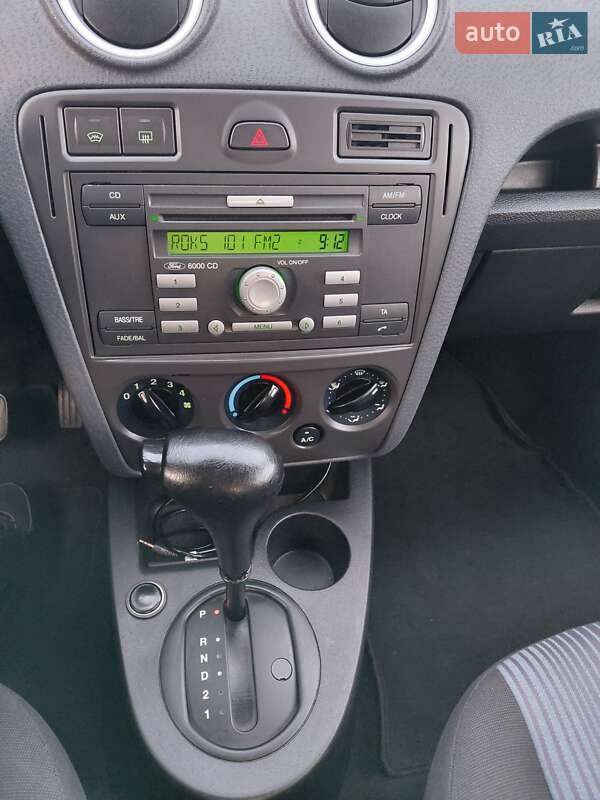 Хэтчбек Ford Fusion 2009 в Виннице