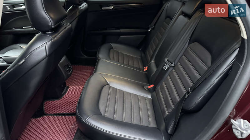 Седан Ford Fusion 2017 в Тернополе