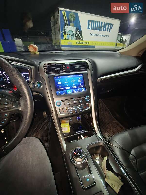 Седан Ford Fusion 2017 в Киеве фото 9 Седан Ford Fusion 2017 в Киеве