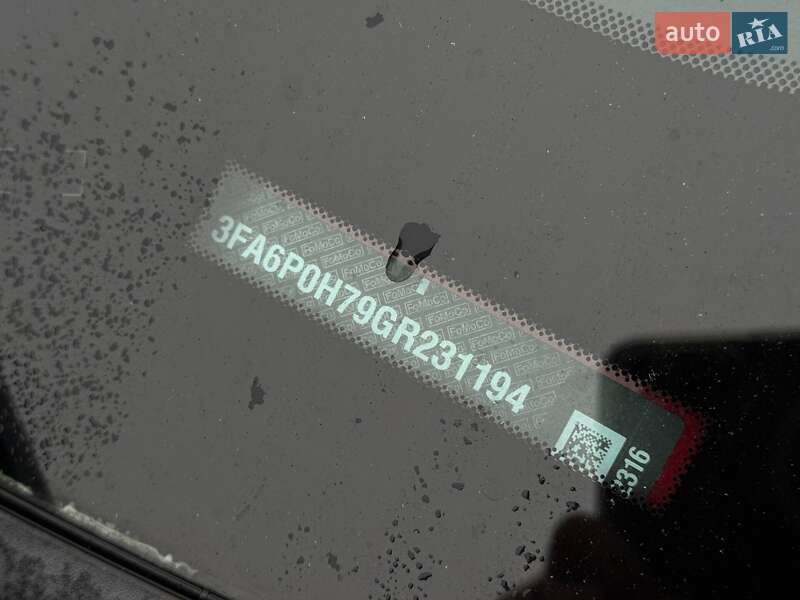 Седан Ford Fusion 2015 в Ровно