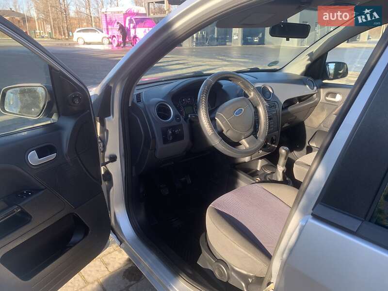 Хэтчбек Ford Fusion 2008 в Надворной фото 6 Хэтчбек Ford Fusion 2008 в Надворной