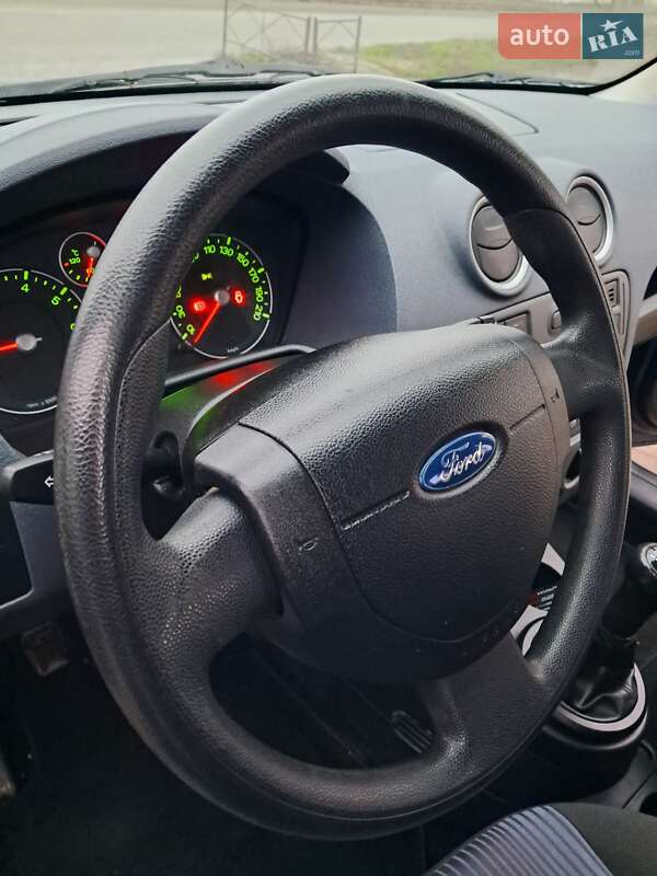 Хэтчбек Ford Fusion 2009 в Прилуках