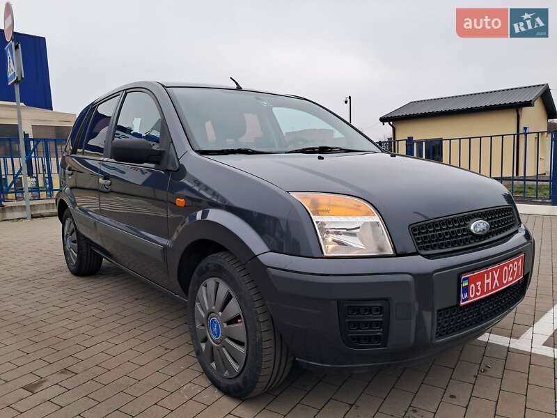 Хэтчбек Ford Fusion 2009 в Прилуках