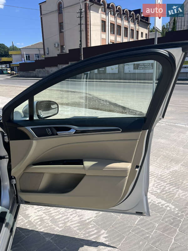 Седан Ford Fusion 2014 в Тернополе