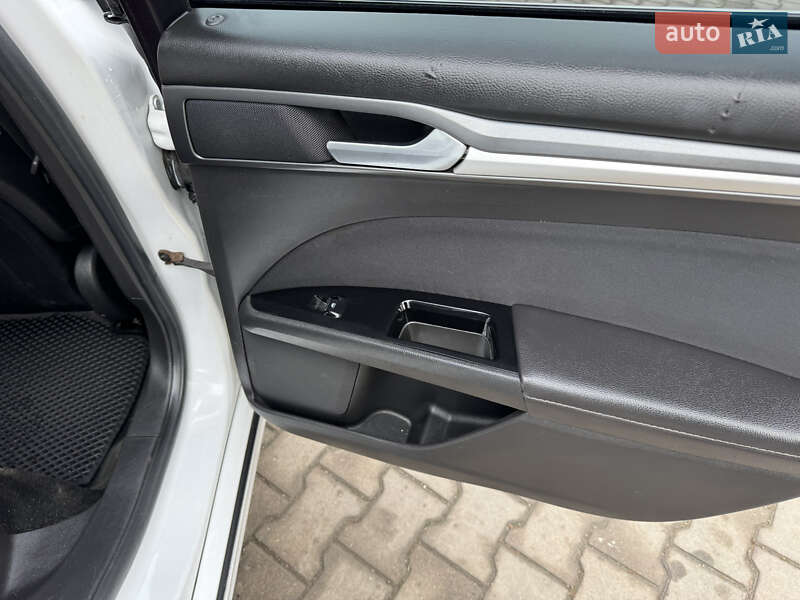 Седан Ford Fusion 2016 в Тернополе фото 21 Седан Ford Fusion 2016 в Тернополе