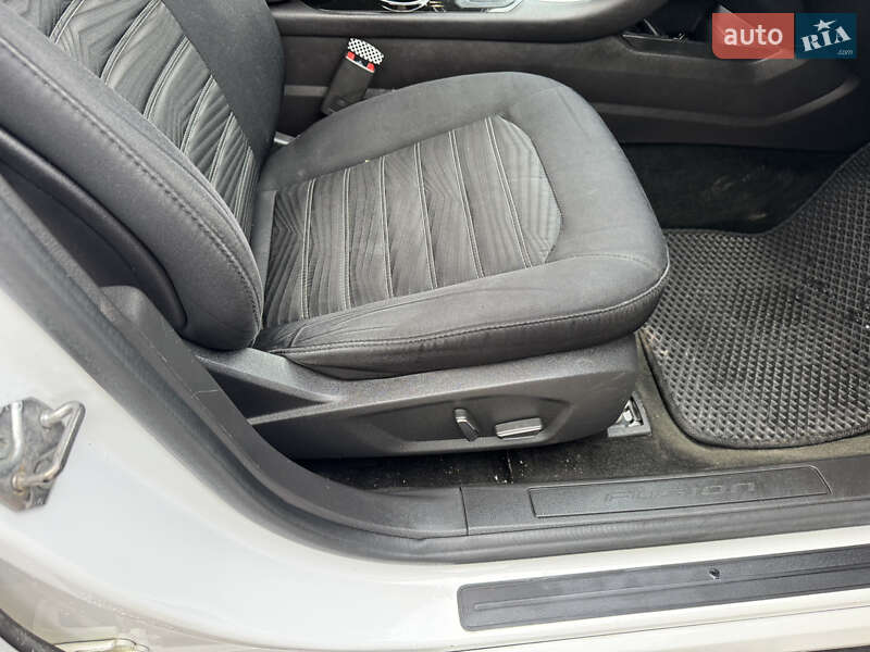 Седан Ford Fusion 2016 в Тернополе фото 23 Седан Ford Fusion 2016 в Тернополе