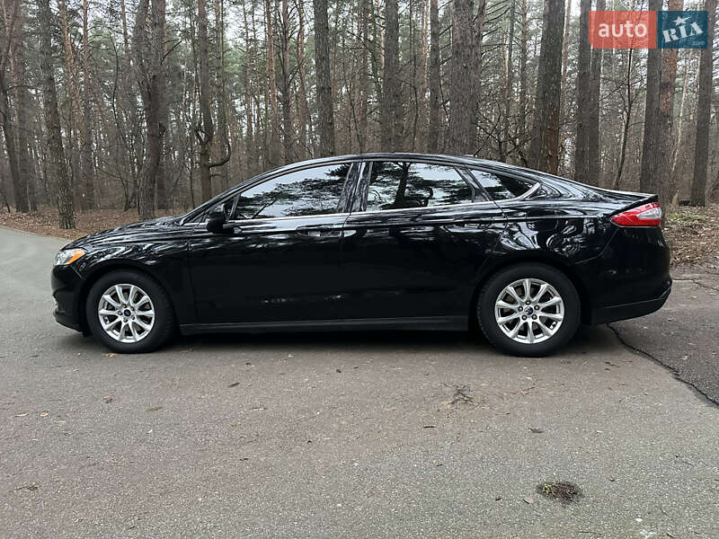 Седан Ford Fusion 2015 в Обухове