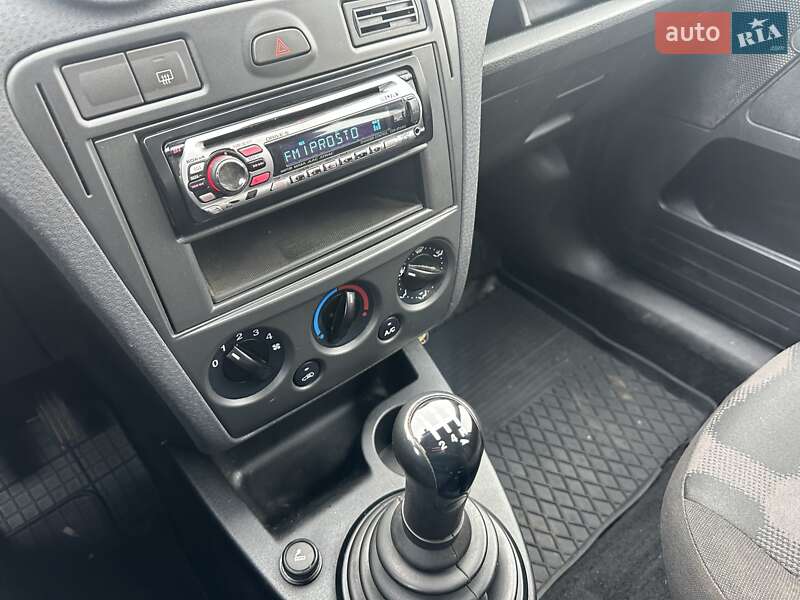 Хэтчбек Ford Fusion 2007 в Киеве фото 17 Хэтчбек Ford Fusion 2007 в Киеве