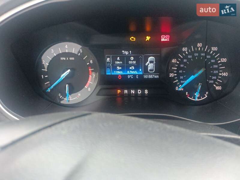 Седан Ford Fusion 2016 в Ужгороде