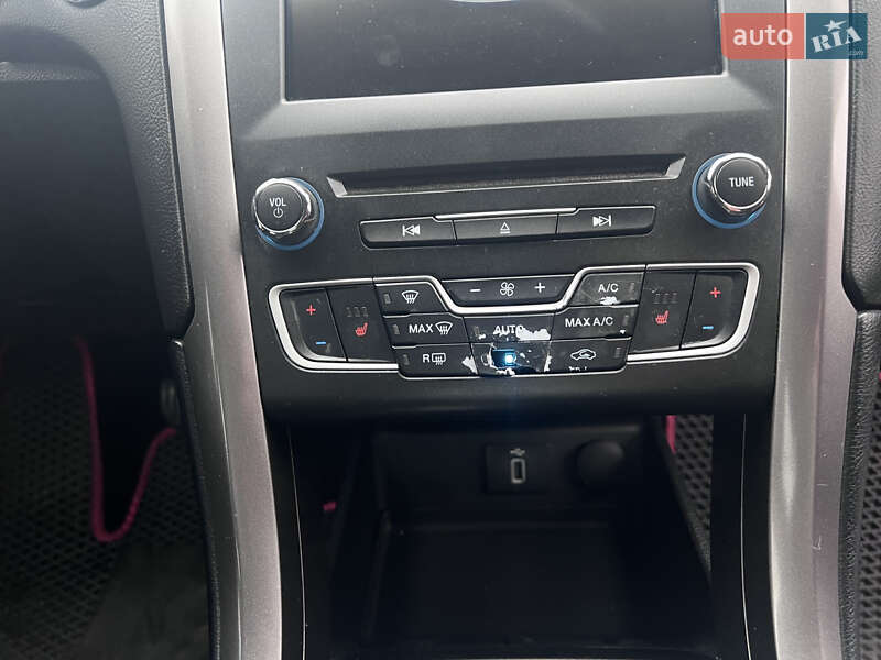 Седан Ford Fusion 2016 в Киеве