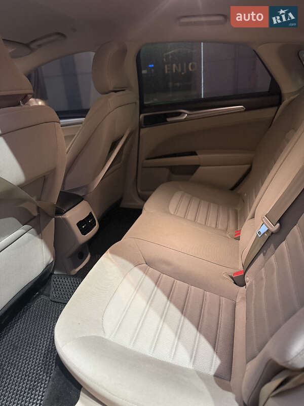 Седан Ford Fusion 2018 в Днепре фото 18 Седан Ford Fusion 2018 в Днепре