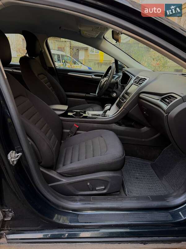 Седан Ford Fusion 2014 в Новом Роздоле