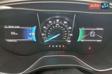 Седан Ford Fusion 2016 в Ровно