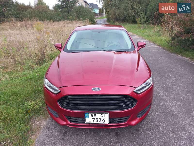 Седан Ford Fusion 2016 в Ровно