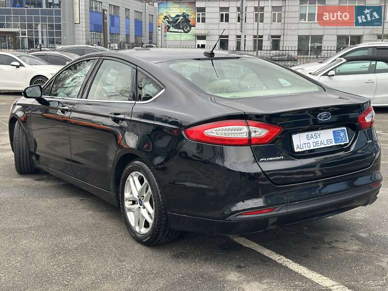 Седан Ford Fusion 2015 в Киеве
