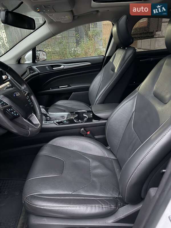 Седан Ford Fusion 2016 в Киеве