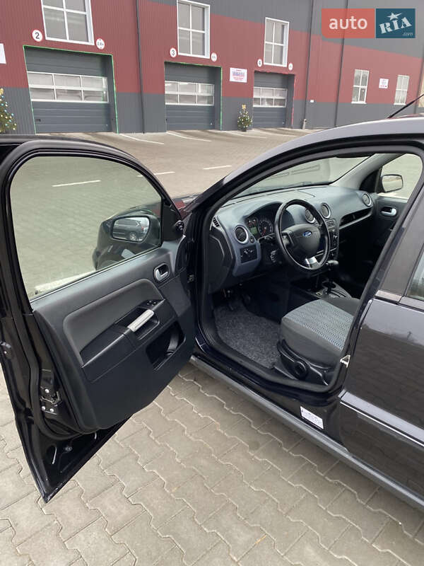 Хэтчбек Ford Fusion 2008 в Киеве