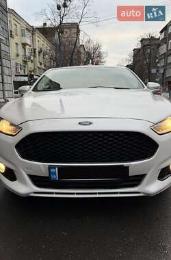 Седан Ford Fusion 2016 в Киеве