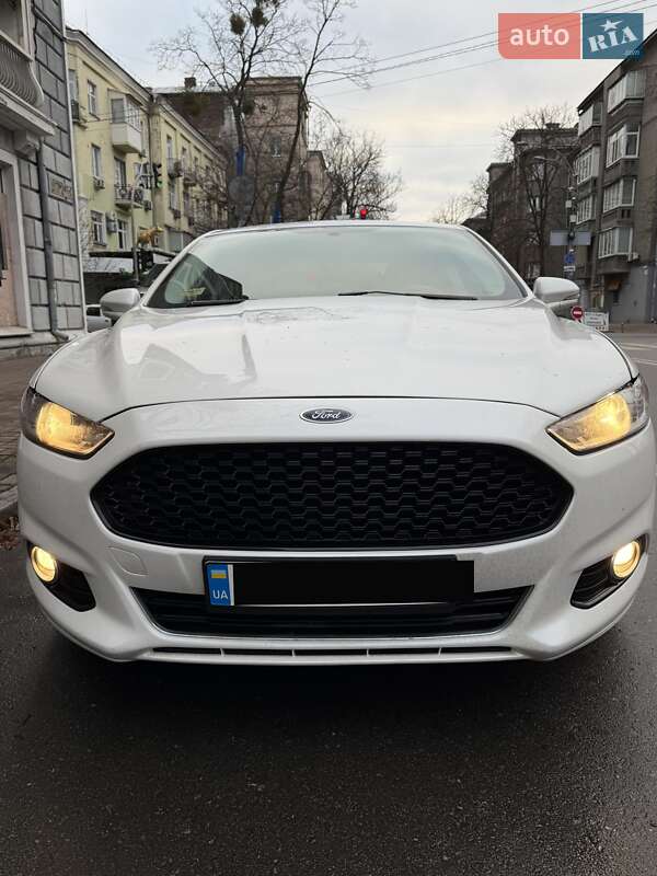 Седан Ford Fusion 2016 в Киеве