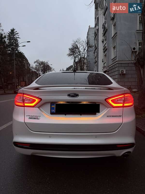 Седан Ford Fusion 2016 в Киеве