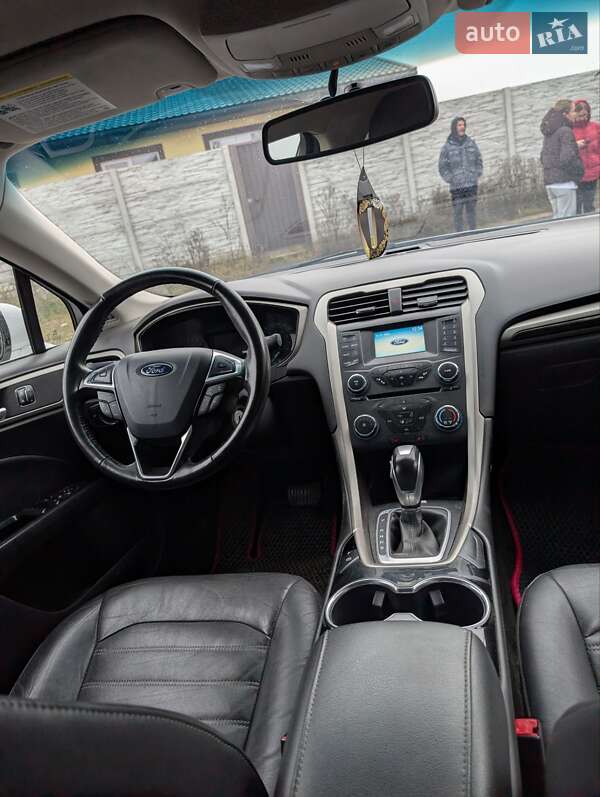 Седан Ford Fusion 2016 в Києві