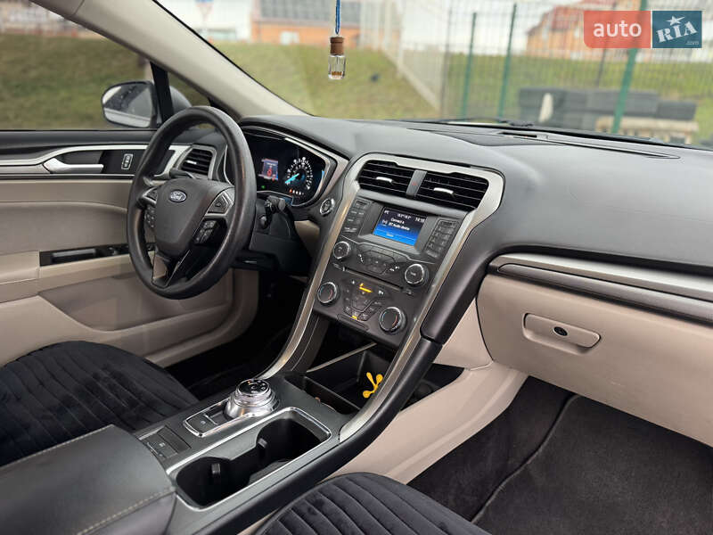 Седан Ford Fusion 2016 в Киеве