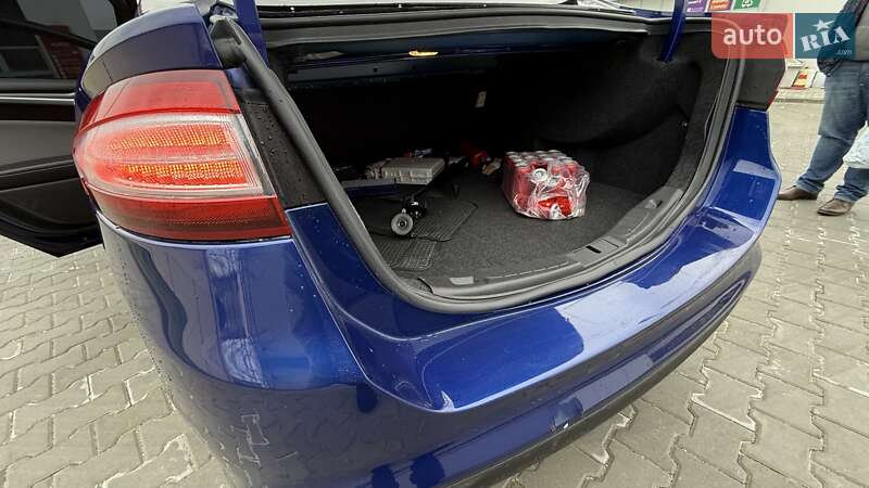 Седан Ford Fusion 2016 в Львове