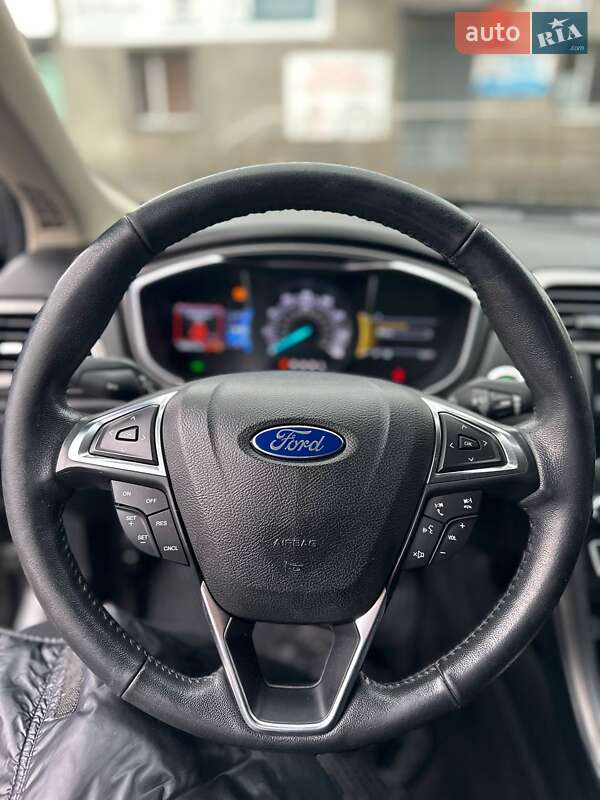 Седан Ford Fusion 2017 в Каменском