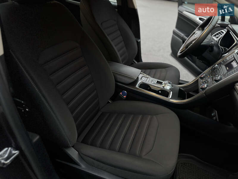 Седан Ford Fusion 2017 в Києві