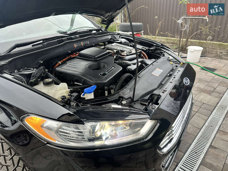 Седан Ford Fusion 2015 в Переяславі