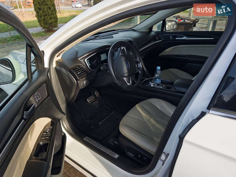 Седан Ford Fusion 2018 в Киеве