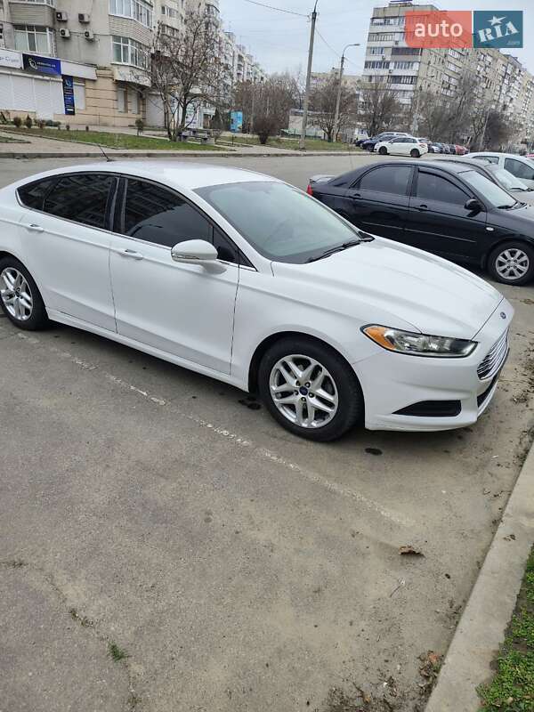 Седан Ford Fusion 2015 в Запорожье