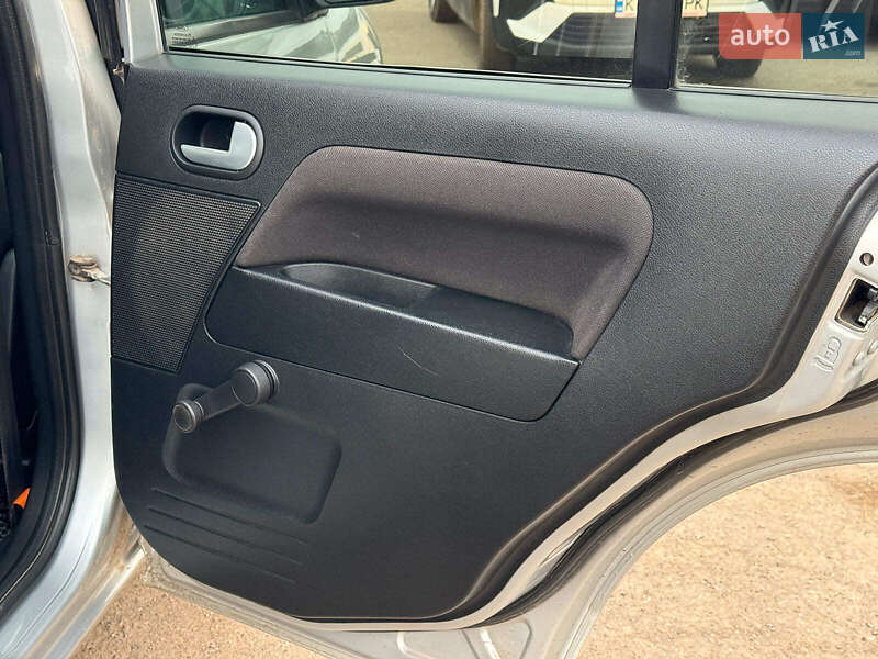 Хэтчбек Ford Fusion 2010 в Виннице