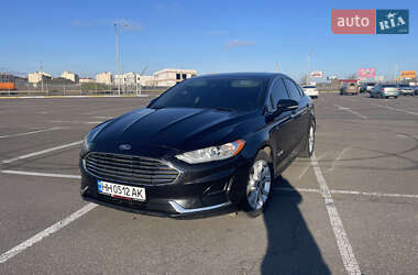 Седан Ford Fusion 2019 в Одесі