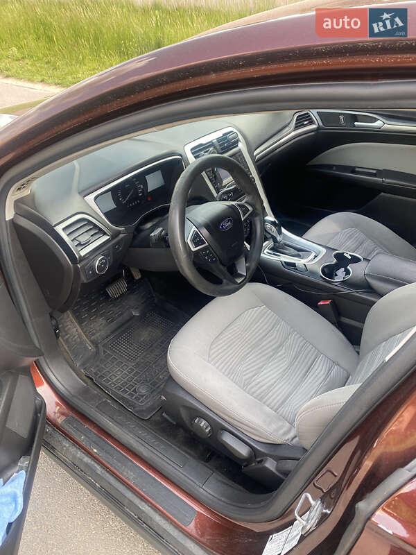 Седан Ford Fusion 2016 в Киеве фото 4 Седан Ford Fusion 2016 в Киеве