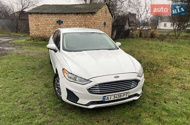 Седан Ford Fusion 2019 в Борисполе