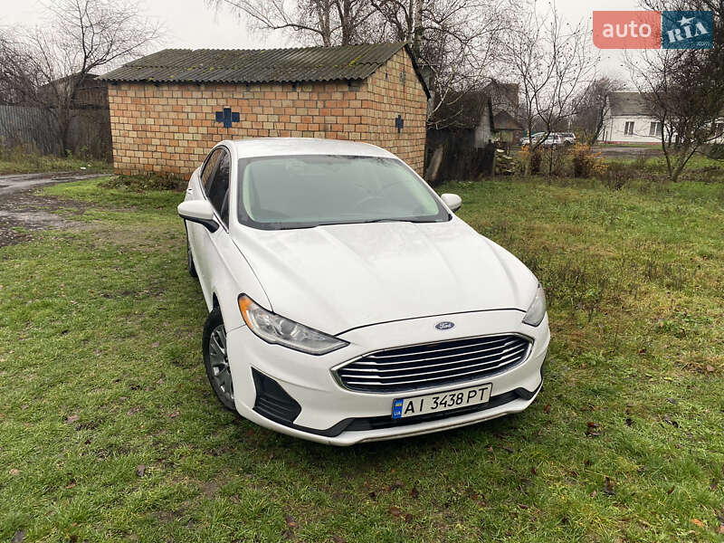 Седан Ford Fusion 2019 в Борисполе