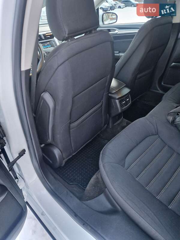 Седан Ford Fusion 2015 в Кременчуге