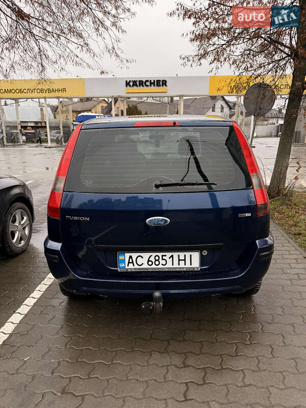 Хэтчбек Ford Fusion 2003 в Луцке