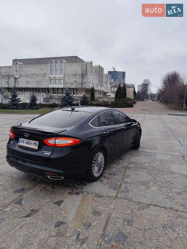 Седан Ford Fusion 2014 в Черкасах