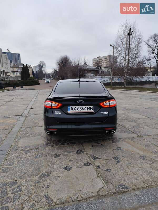 Седан Ford Fusion 2014 в Черкасах