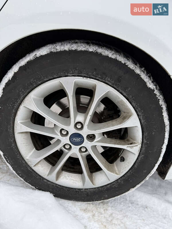 Седан Ford Fusion 2016 в Києві