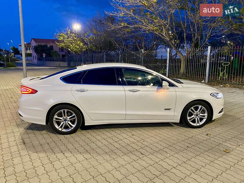 Седан Ford Fusion 2015 в Одессе