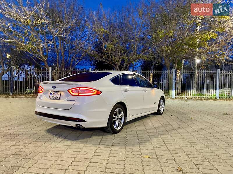Седан Ford Fusion 2015 в Одессе