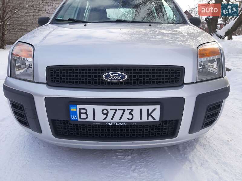 Хетчбек Ford Fusion 2005 в Хоролі