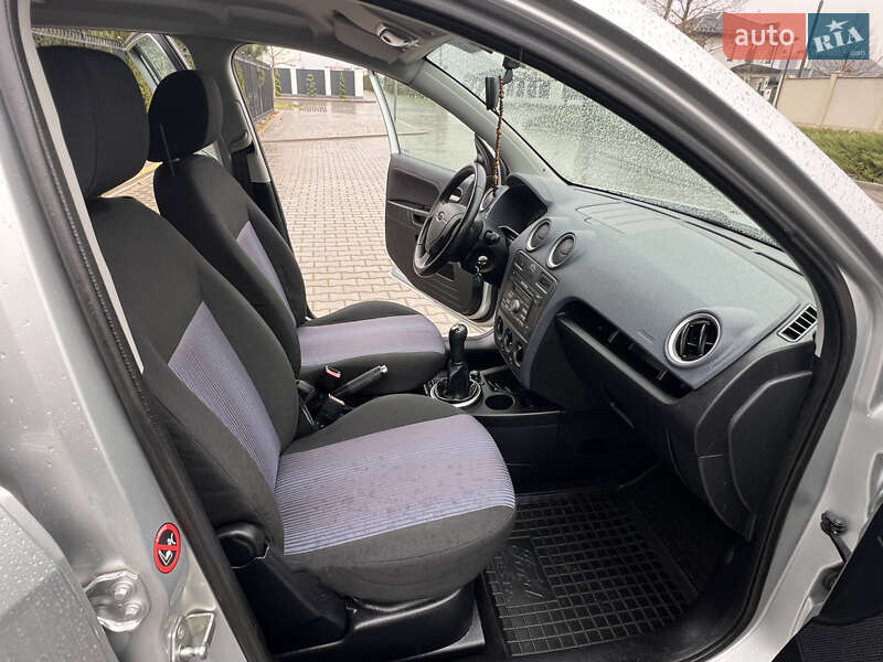 Хетчбек Ford Fusion 2010 в Одесі фото 36 Хетчбек Ford Fusion 2010 в Одесі