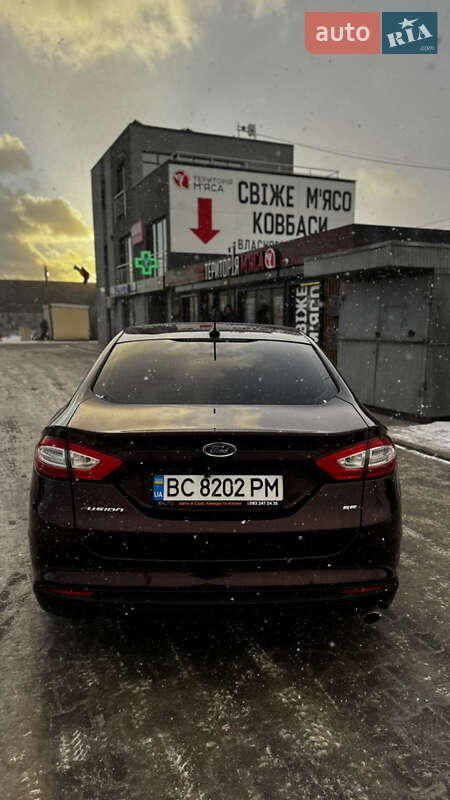 Седан Ford Fusion 2013 в Жовкве