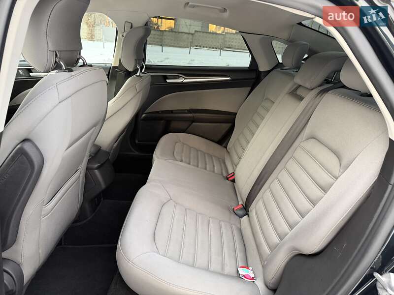 Седан Ford Fusion 2014 в Киеве