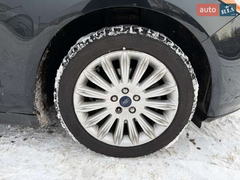 Седан Ford Fusion 2014 в Киеве