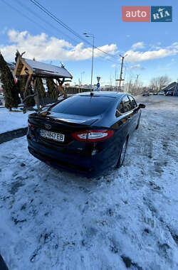 Седан Ford Fusion 2015 в Тернополі